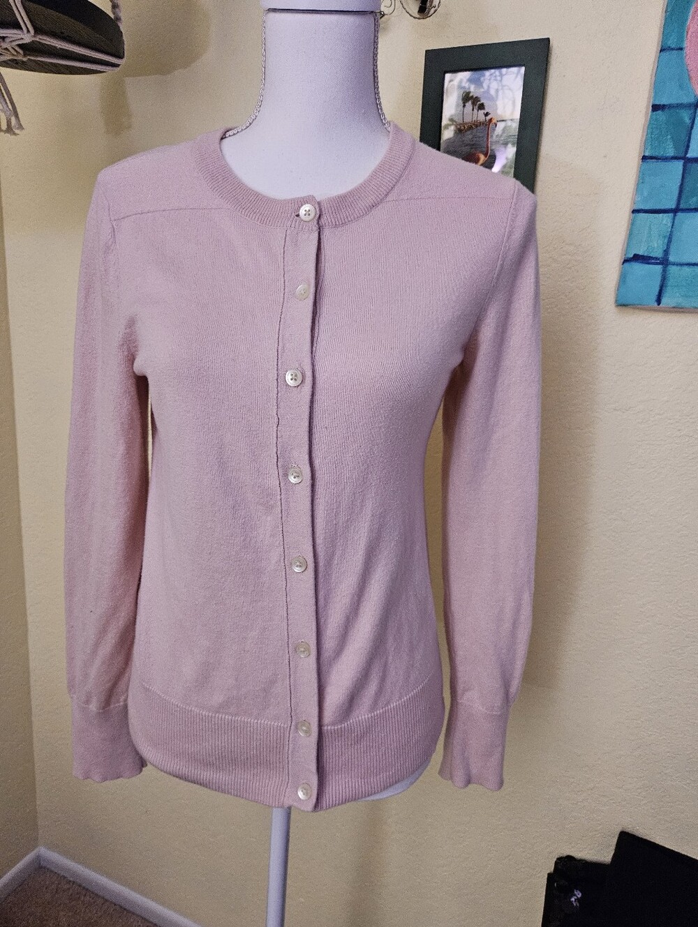 Eddie Bauer Women’s Pink Button-Front Crewneck Sweater Sz S